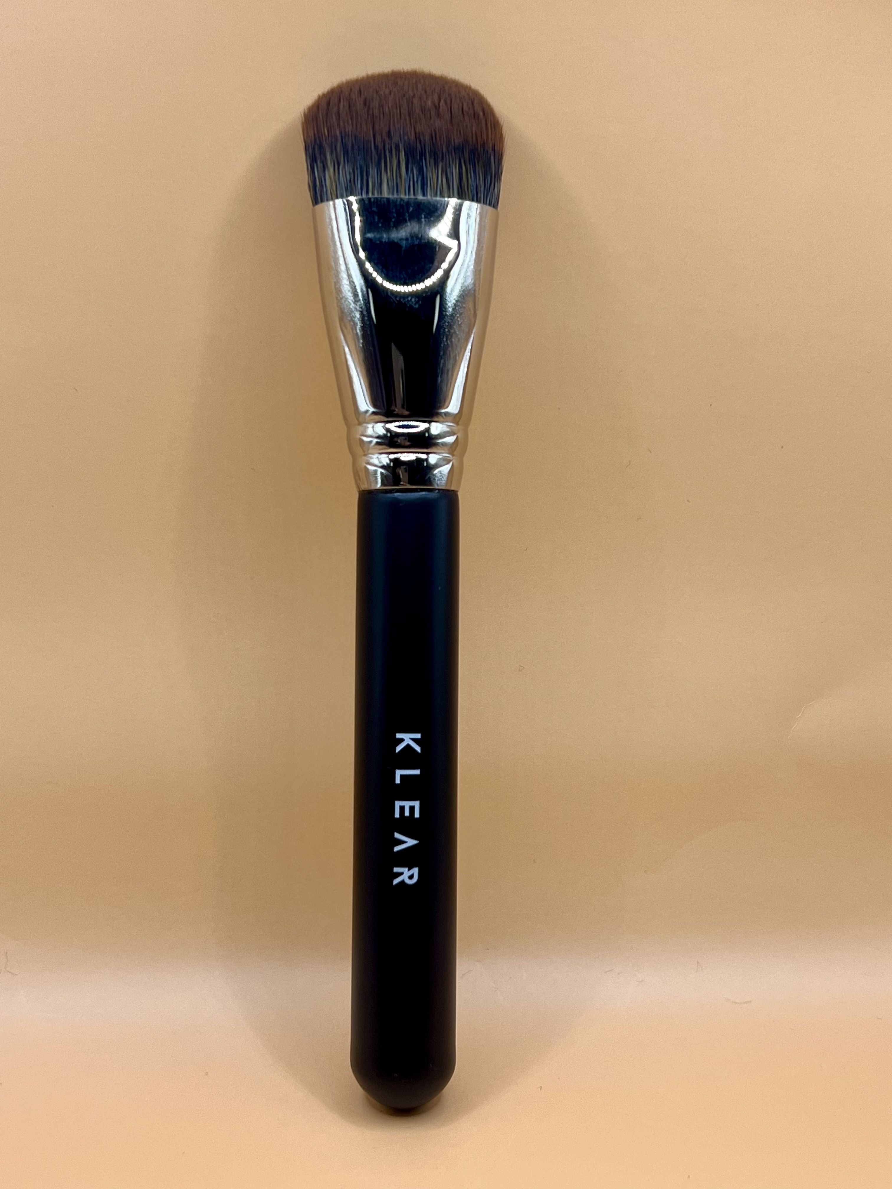 THE TOOL LAB 101 Multitasker Foundation Makeup Brush - Flat Top Face  Perfect Liquidfoundation Blending Liquid, Cream or Flawless Cosmetics,  Buffing